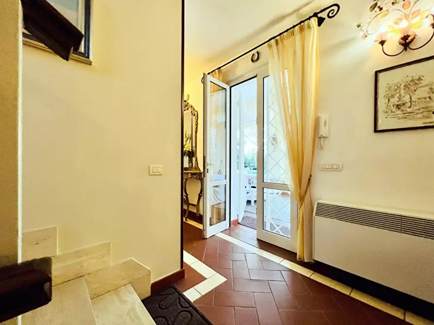 Immagine 90 di Casa indipendente in vendita  a Forte Dei Marmi