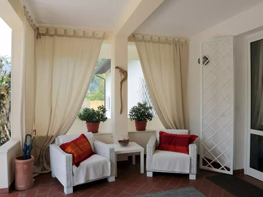 Immagine 5 di Casa indipendente in vendita  a Forte Dei Marmi