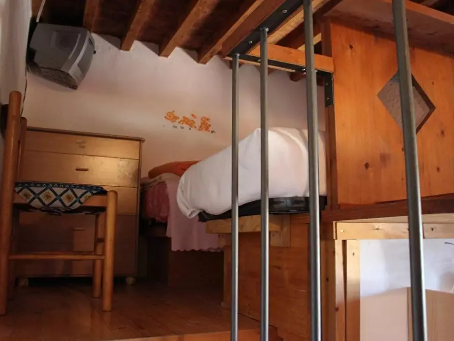 Immagine 10 di Appartamento in vendita  a Guardistallo