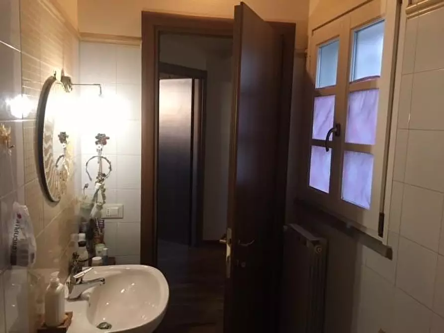 Immagine 25 di Terratetto in vendita  a Cascina