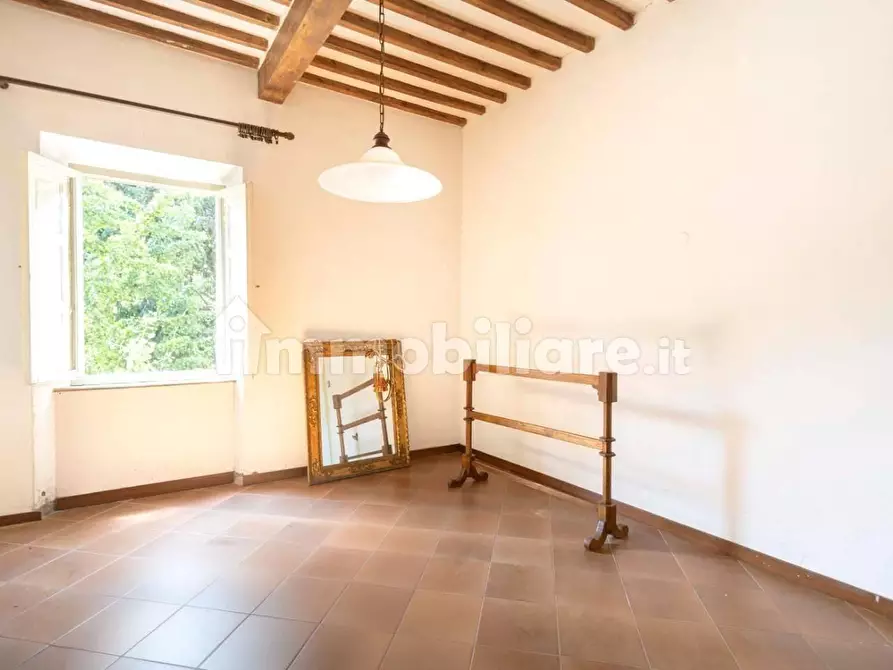 Immagine 21 di Villa in vendita  a Buti