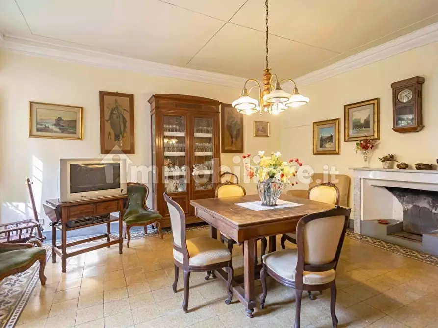 Immagine 11 di Villa in vendita  a Buti