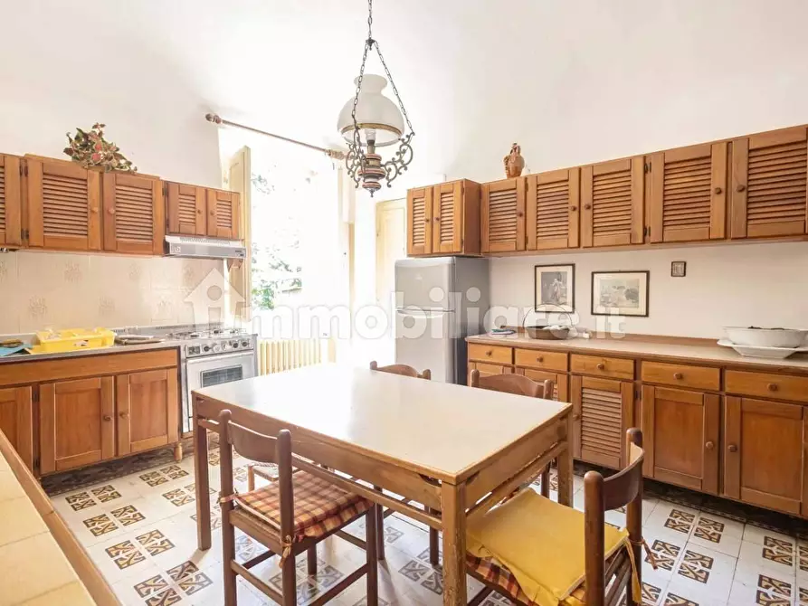 Immagine 9 di Villa in vendita  a Buti