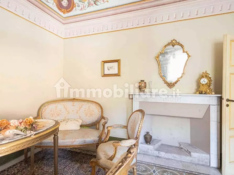 Immagine 7 di Villa in vendita  a Buti