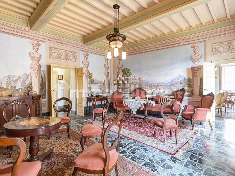 Immagine 1 di Villa in vendita  a Buti