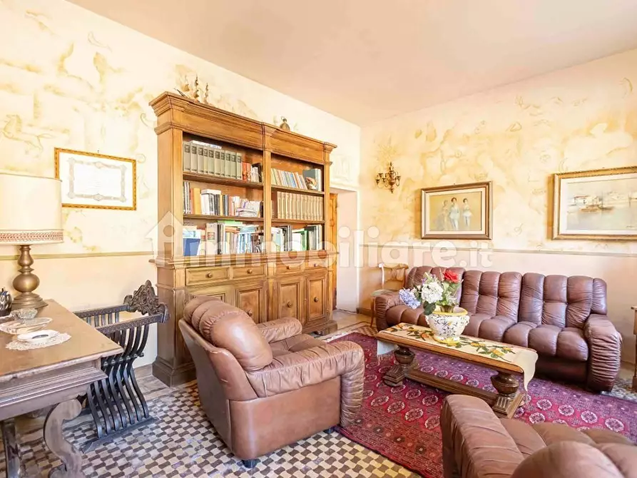 Immagine 13 di Villa in vendita  a Buti