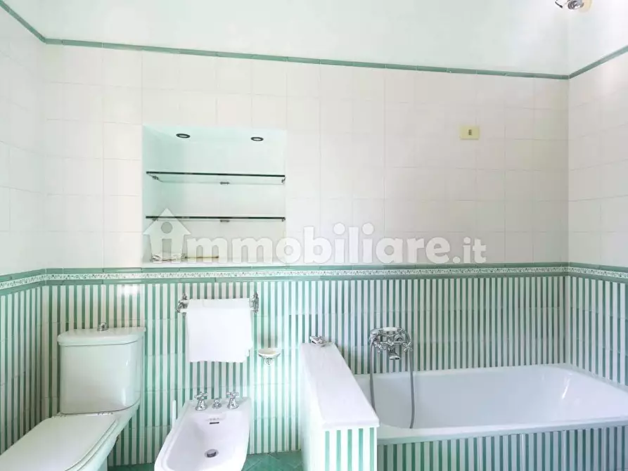 Immagine 26 di Villa in vendita  a Buti