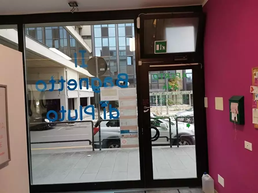 Immagine 7 di Attività commerciale in vendita  a Poggibonsi