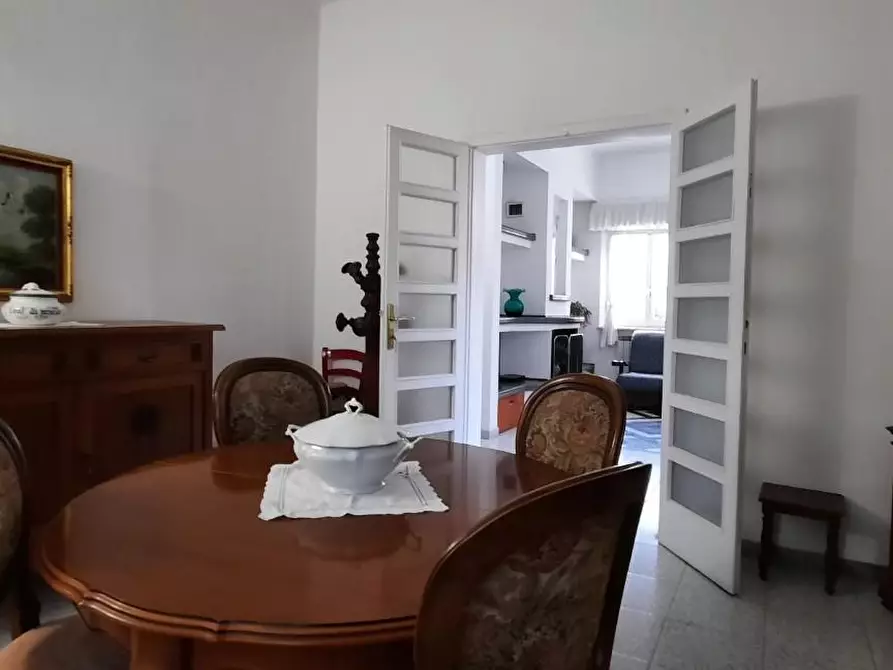 Immagine 14 di Villa in affitto  a Massa