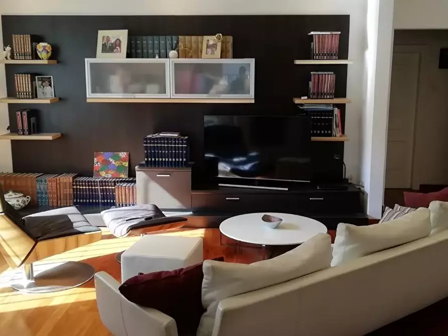 Immagine 10 di Villa in vendita  a San Vincenzo