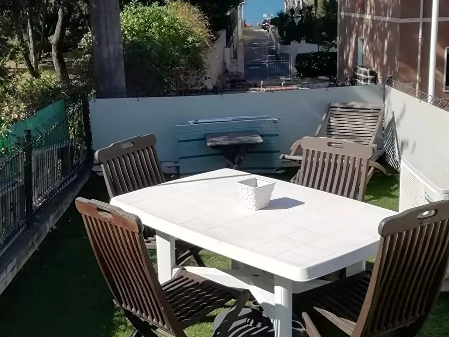 Immagine 6 di Villa in vendita  a San Vincenzo