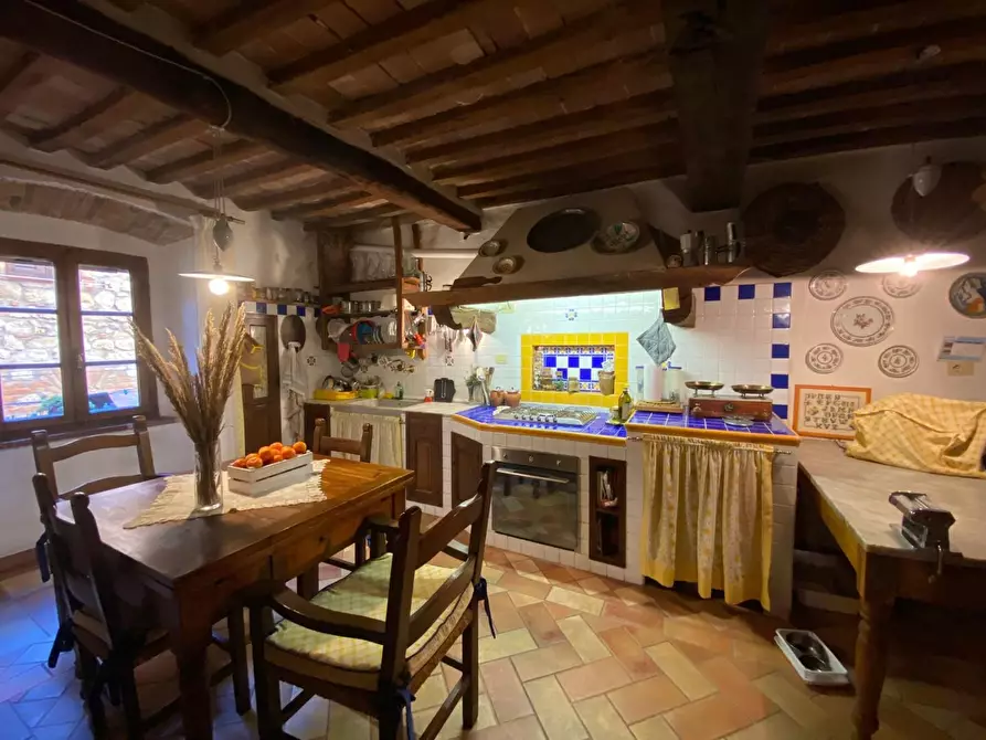 Immagine 8 di Appartamento in vendita  a Monteverdi Marittimo