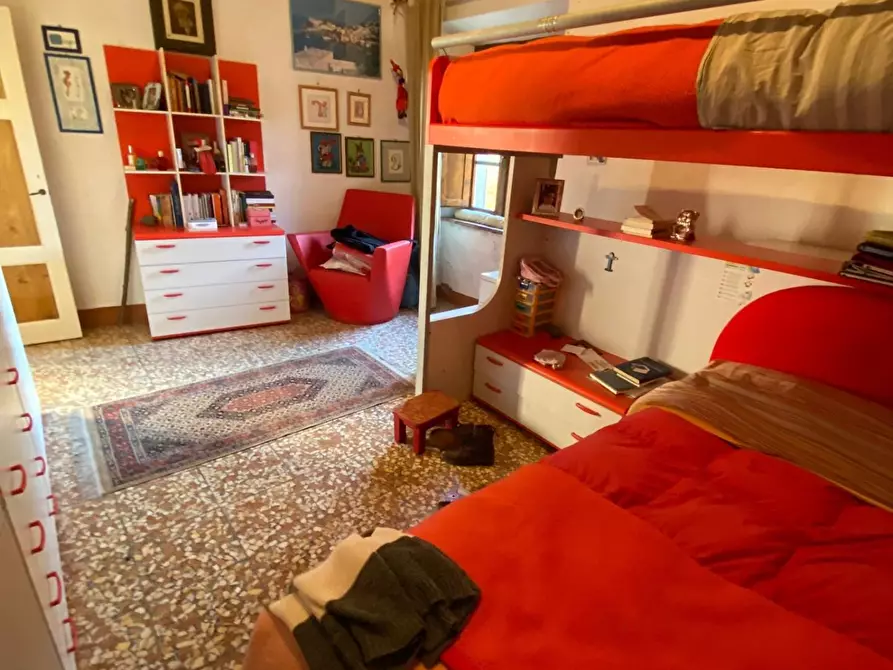 Immagine 17 di Appartamento in vendita  a Monteverdi Marittimo