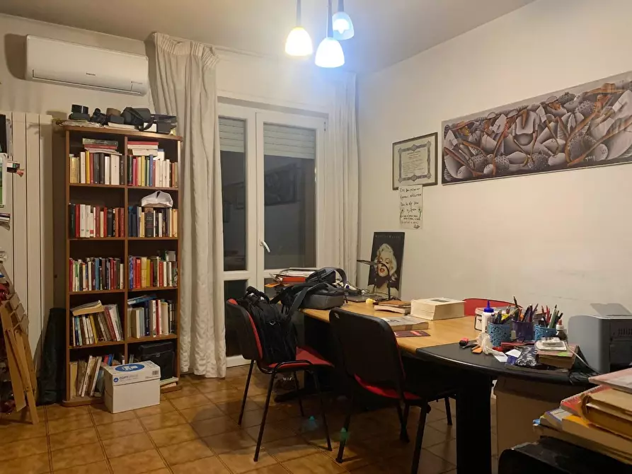 Immagine 10 di Appartamento in vendita  a Carrara