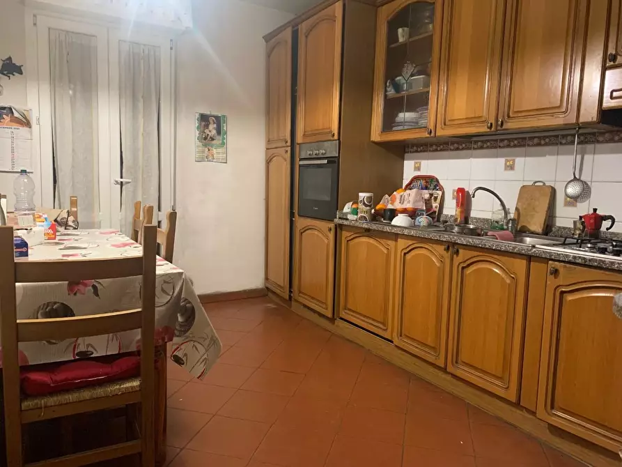 Immagine 1 di Appartamento in vendita  a Carrara