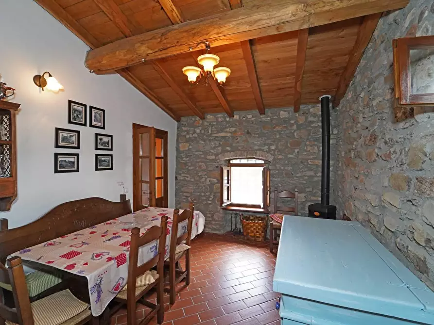 Immagine 9 di Casa semindipendente in vendita  a Castelnuovo Magra