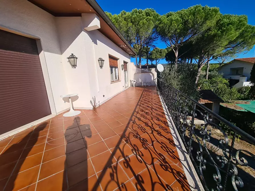 Immagine 20 di Villa in vendita  a Rosignano Marittimo