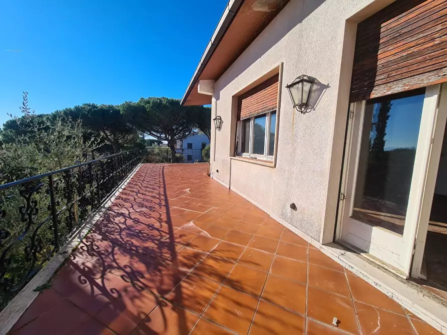 Immagine 21 di Villa in vendita  a Rosignano Marittimo