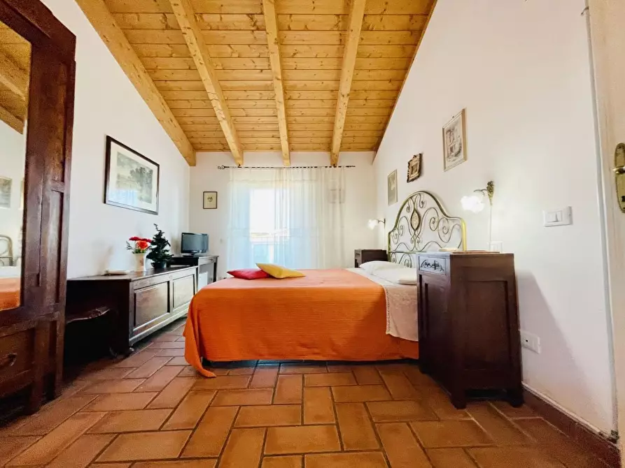 Immagine 39 di Villa in vendita  a Viareggio