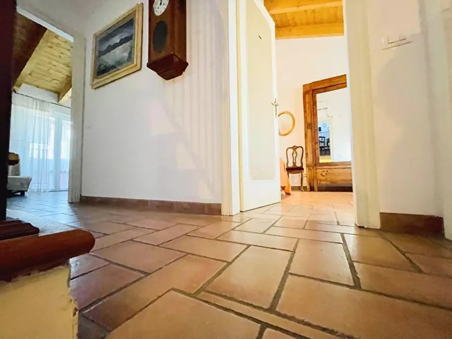 Immagine 36 di Villa in vendita  a Viareggio