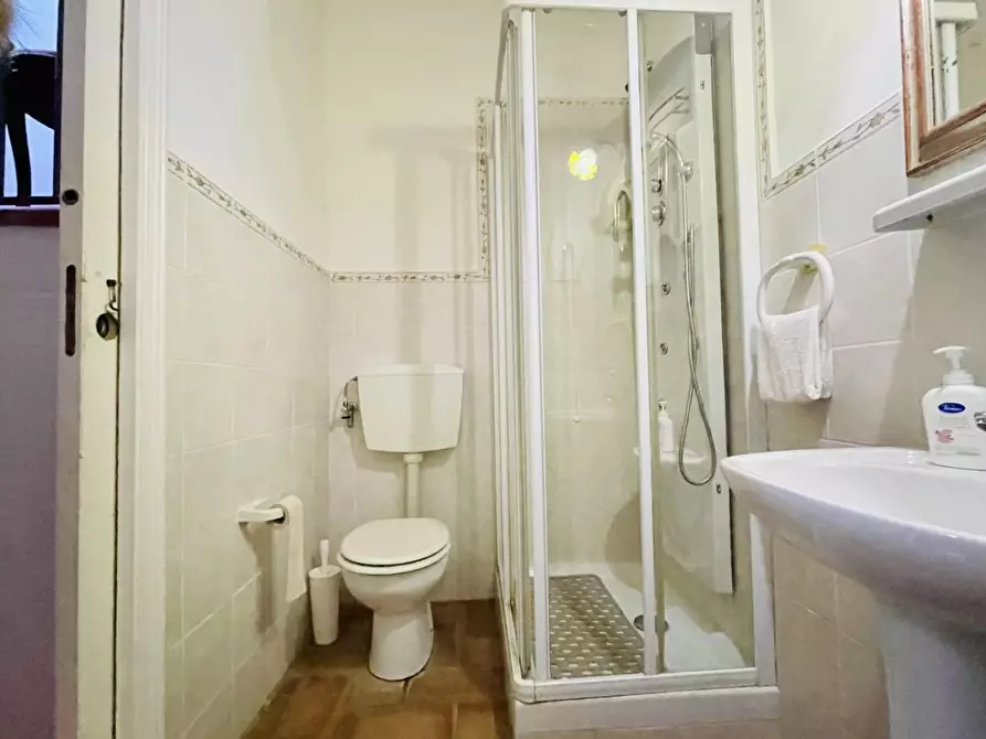 Immagine 52 di Villa in vendita  a Viareggio