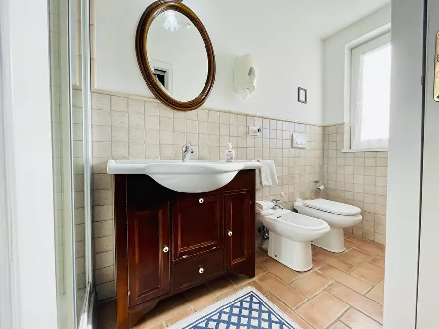 Immagine 58 di Villa in vendita  a Viareggio