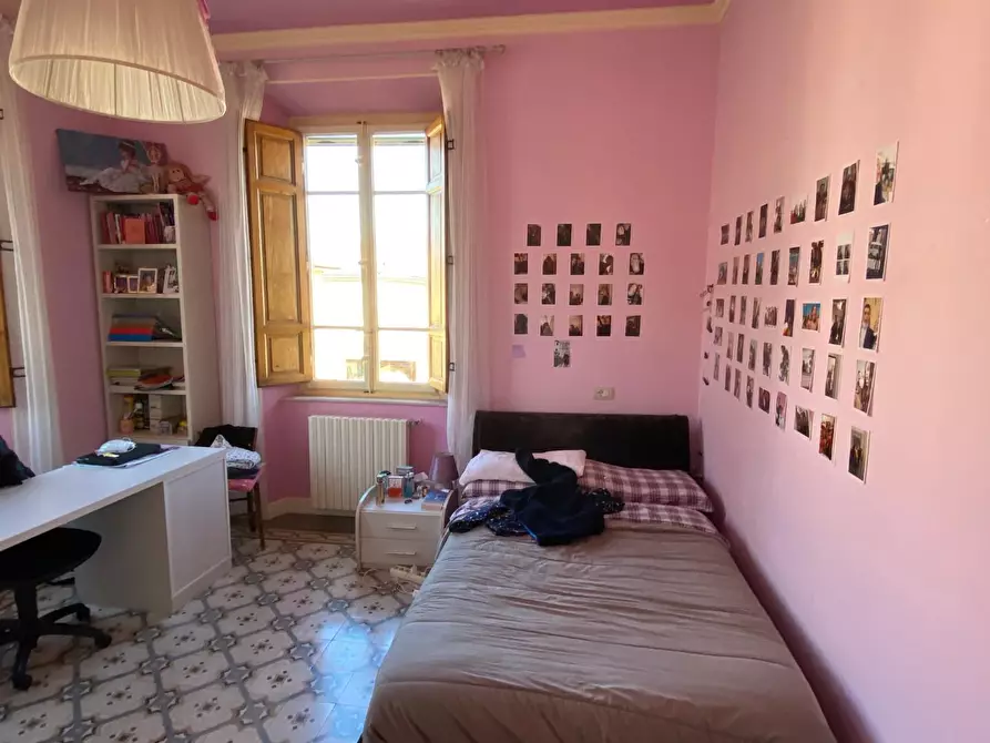 Immagine 9 di Appartamento in vendita  a Lucca