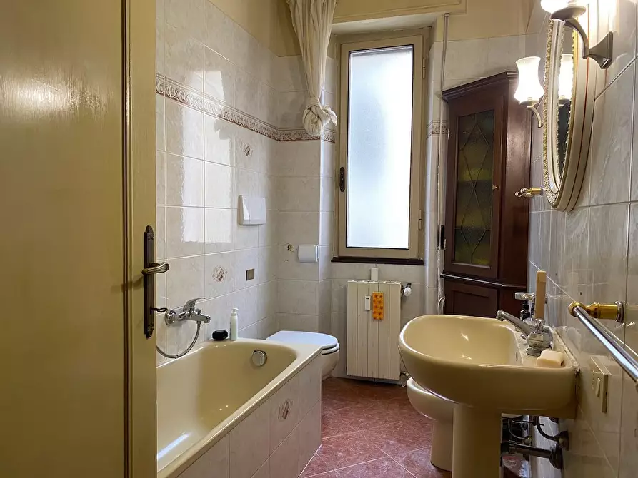 Immagine 13 di Appartamento in vendita  a Pisa