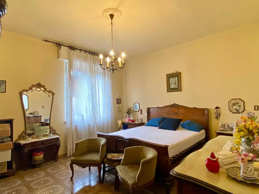 Immagine 11 di Appartamento in vendita  a Pisa