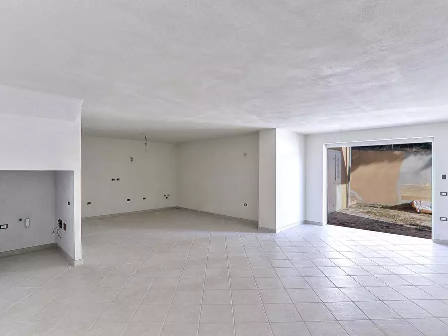 Immagine 10 di Villetta a schiera in vendita  a Rosignano Marittimo