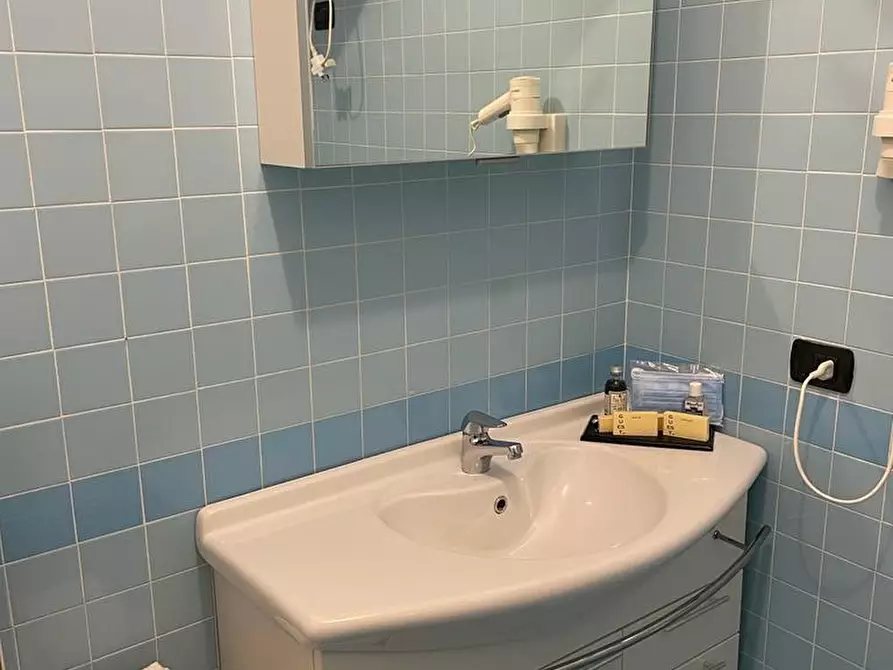 Immagine 15 di Appartamento in vendita  a Montignoso