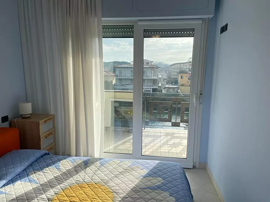 Immagine 17 di Appartamento in vendita  a Montignoso