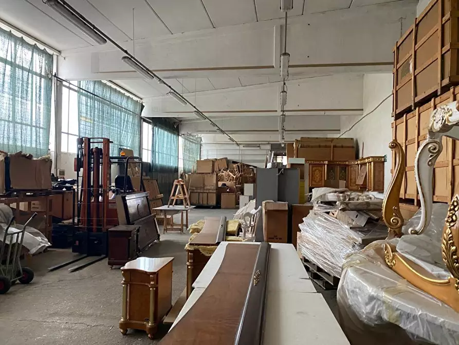 Immagine 3 di Attività artigianale in vendita  a Ponsacco