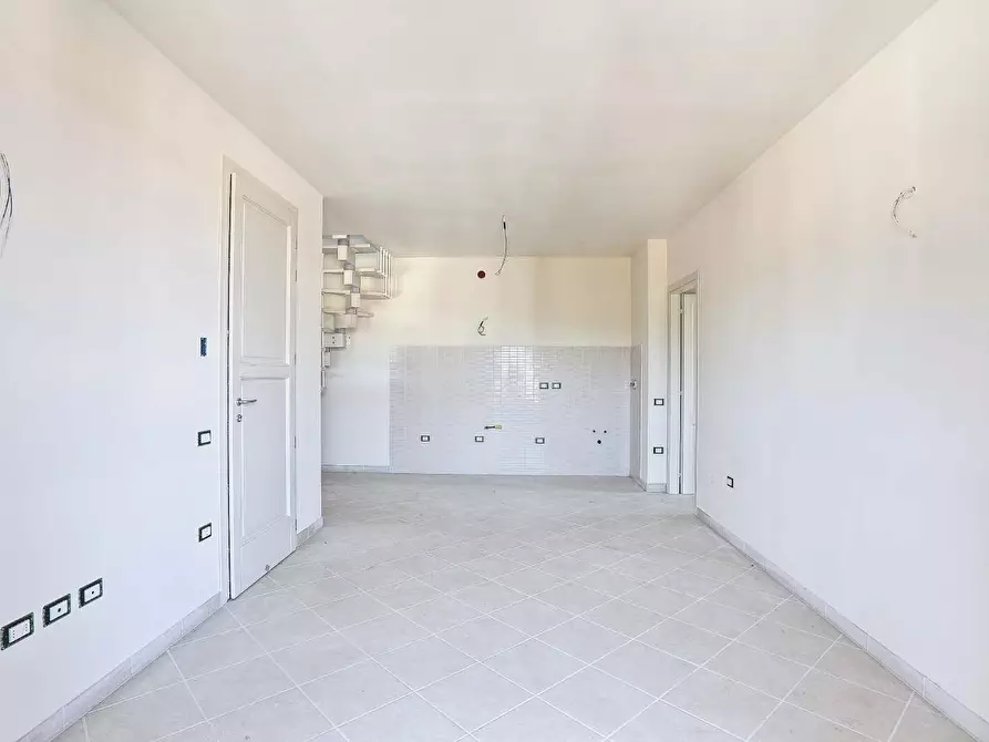 Immagine 4 di Appartamento in vendita  a Rosignano Marittimo