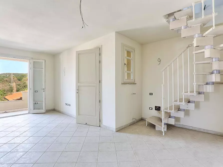 Immagine 3 di Appartamento in vendita  a Rosignano Marittimo