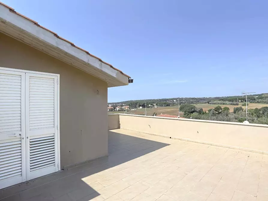 Immagine 12 di Appartamento in vendita  a Rosignano Marittimo