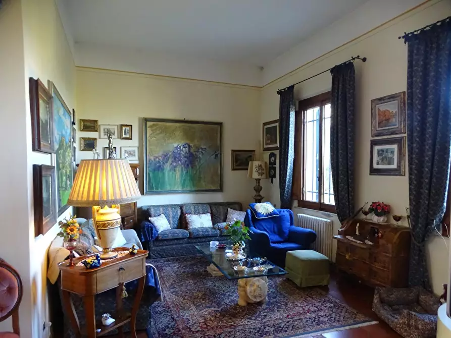 Immagine 4 di Villa in vendita  a San Miniato