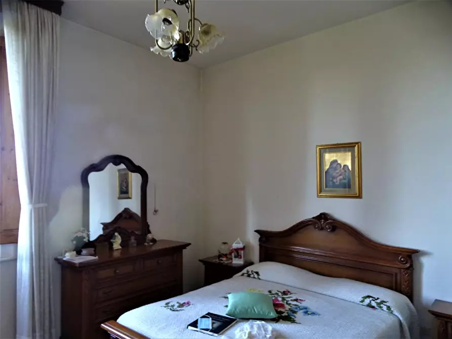 Immagine 33 di Villa in vendita  a San Miniato