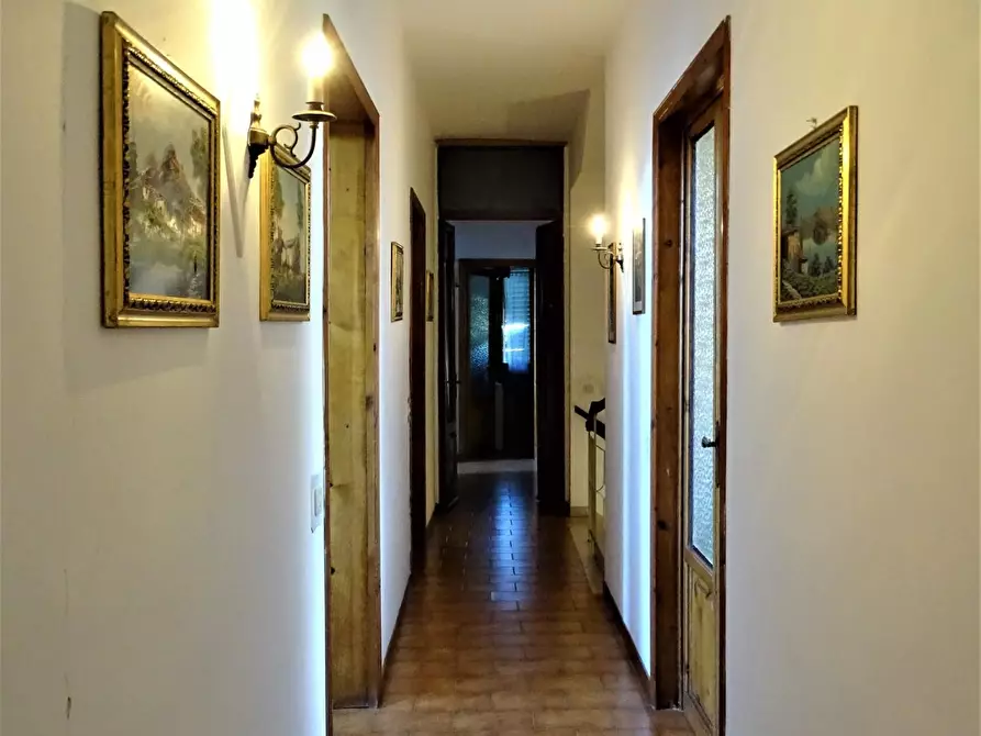 Immagine 25 di Villa in vendita  a San Miniato