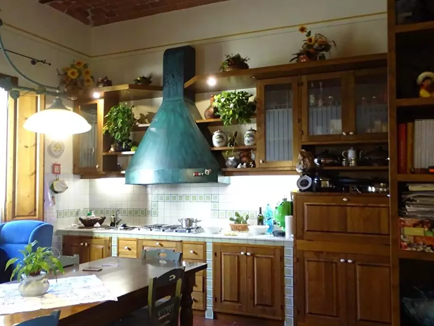 Immagine 10 di Villa in vendita  a San Miniato