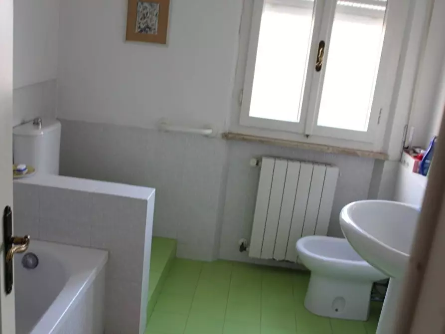 Immagine 25 di Villa in vendita  a Cecina