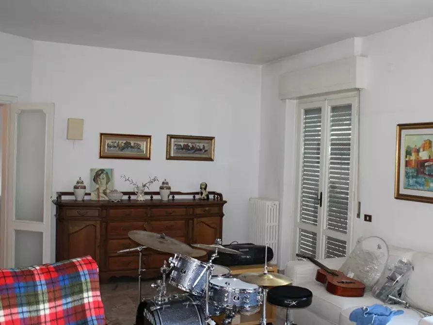 Immagine 16 di Villa in vendita  a Cecina