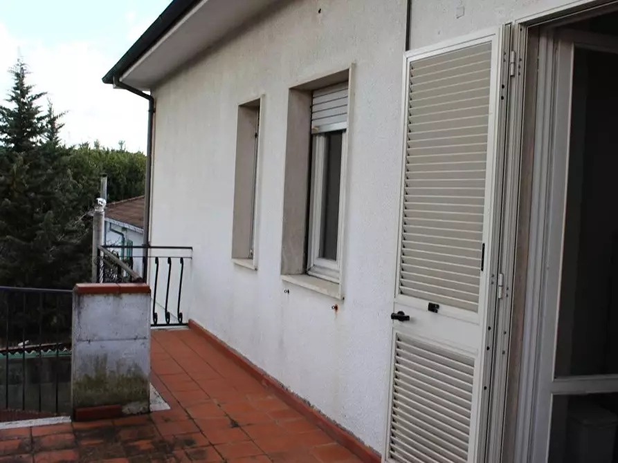 Immagine 21 di Villa in vendita  a Cecina