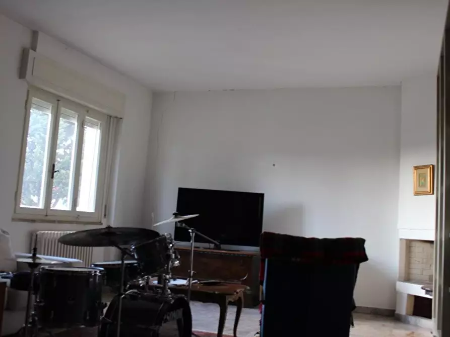 Immagine 14 di Villa in vendita  a Cecina