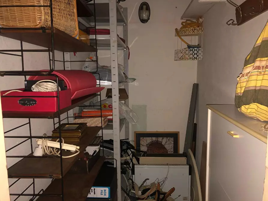 Immagine 17 di Appartamento in vendita  a Livorno