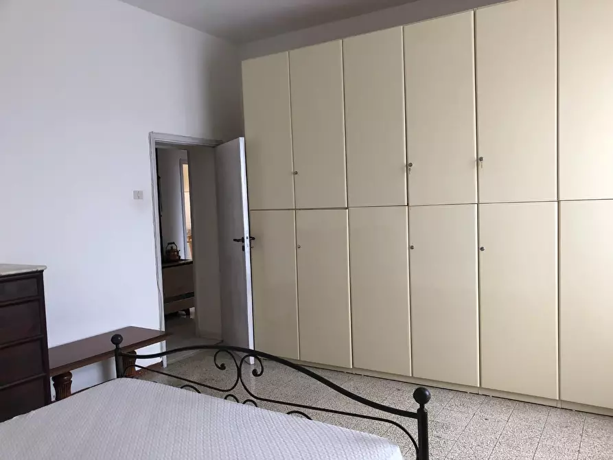 Immagine 11 di Appartamento in vendita  a Livorno