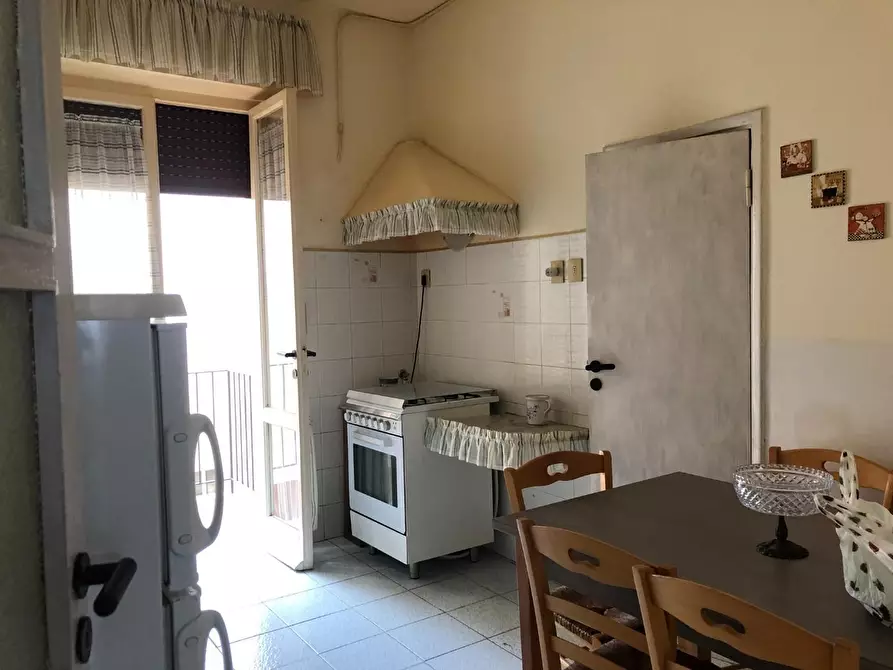 Immagine 3 di Appartamento in vendita  a Livorno