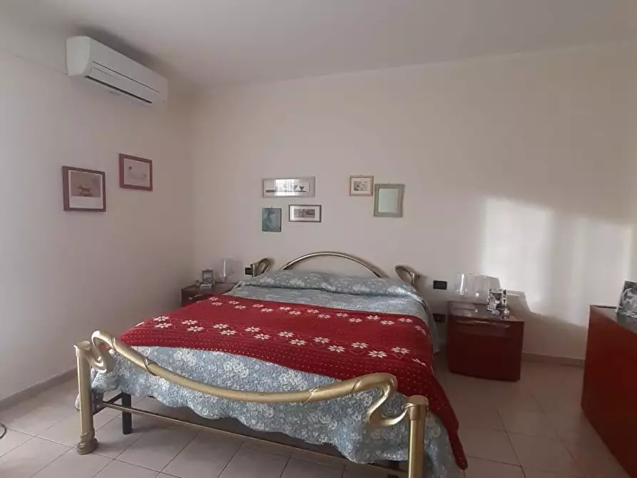 Immagine 7 di Casa quadrifamiliare in vendita  a Carrara