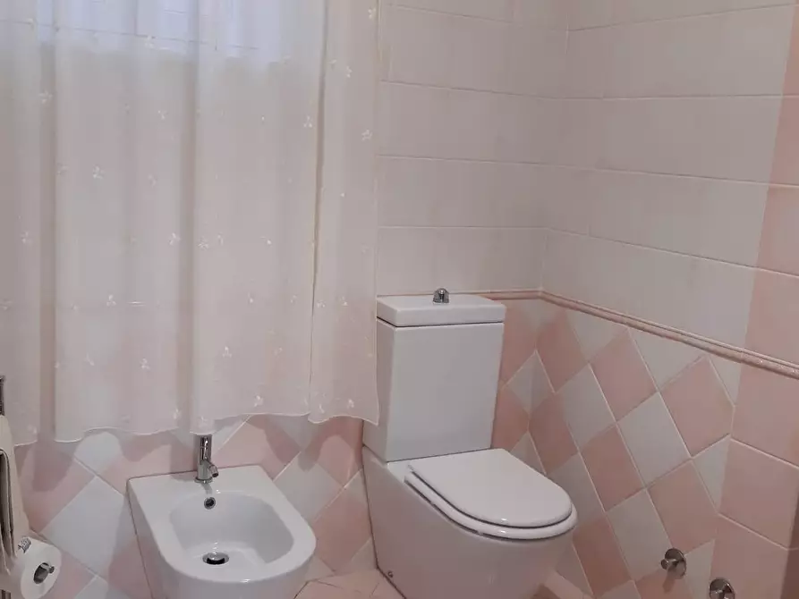 Immagine 14 di Casa quadrifamiliare in vendita  a Carrara