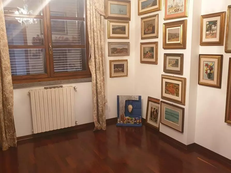 Immagine 9 di Villa in vendita  a Cecina